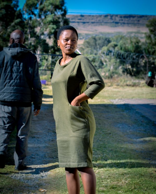 Grey dress knee length, 3 quarter sleeves with side pockets